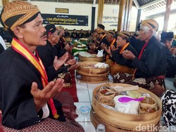 Sambut Ramadan, Warga Banjarnegara Selawat Keliling Kampung-Makan Bareng
