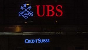 UBS Siap Akuisisi Credit Suisse yang Bermasalah