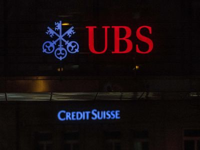 UBS Siap Akuisisi Credit Suisse yang Bermasalah
