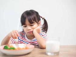 Anak Susah Bangun Sahur? Coba Cara Ini biar Nutrisinya Tetap Terjaga