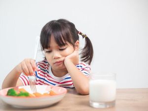 Anak Susah Bangun Sahur? Coba Cara Ini biar Nutrisinya Tetap Terjaga Anak Susah Bangun Sahur? Coba Cara Ini biar Nutrisinya Tetap Terjaga