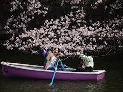 Biang Kerok Populasi Negeri Sakura Anjlok, Pasangan Jepang Kurang Romantis?