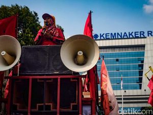 Mengapa Hari Buruh Identik dengan Demo? Begini Sejarahnya