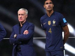 Deschamps Kecewa Ditinggal Pensiun Varane