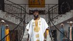 Gaya Glamor Masa Tua Adebayor