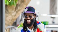 Sejak pensiun dari lapangan hijau pada 20 Maret 2023 di usia 39 tahun, Adebayor kini baru nikmati kehidupan glamor hasil kerja kerasnya dulu (Instagram/e_adebayor)