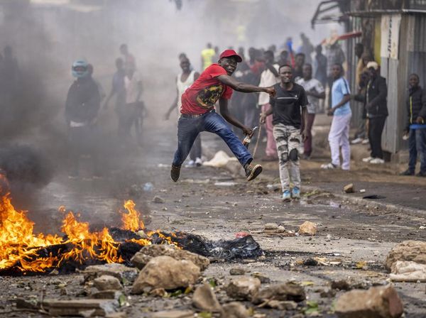 Momen Massa Demo Bentrok dengan Polisi di Kenya