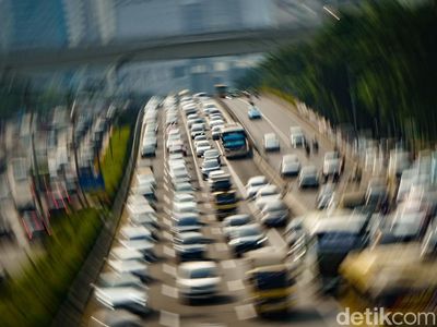 Lalin ke Luar Jakarta Macet Jelang Libur Nyepi