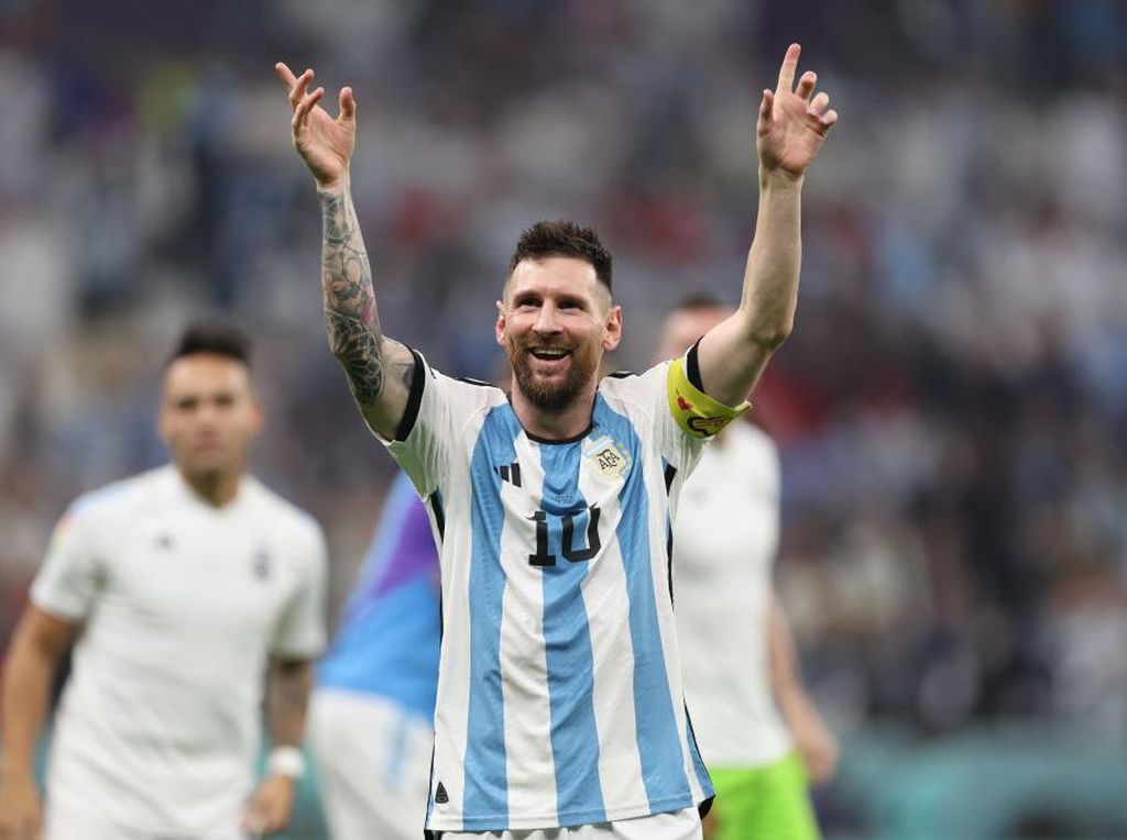 Begini Jadinya kalau Messi Datang ke Restoran, Diserbu Ratusan Orang! Begini Jadinya kalau Messi Datang ke Restoran, Diserbu Ratusan Orang!