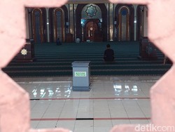 Masjid Agung Cimahi Bersolek Sambut Ramadan