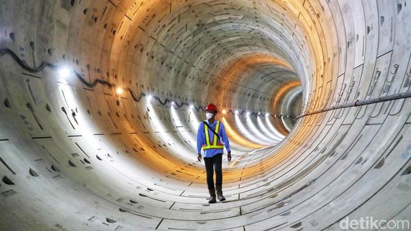 Melihat Progres Terkini Proyek MRT Fase 2A di Monas