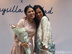 Jelang Lebaran, Naysilla Mirdad dan Ibu Sibuk Siapkan Seragam Keluarga