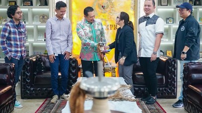 Bamsoet Ajak Hyundai Sumbang Mobil Listrik buat Perang Bintang IMX 2023 Bamsoet Ajak Hyundai Sumbang Mobil Listrik buat Perang Bintang IMX 2023