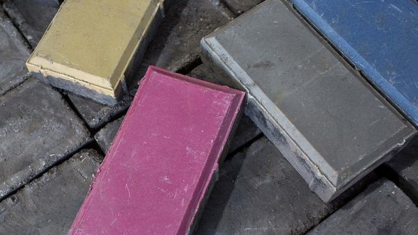 Peduli Lingkungan, Start-up Mesir Ini Ubah Sampah Jadi Paving Block