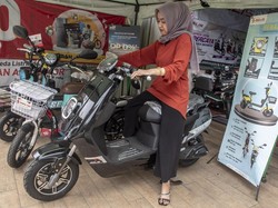 Motor Listrik Sudah Dapat Subsidi Rp 7 Juta, Kenapa yang Laku Sedikit Banget?