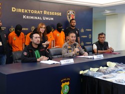 Momen Perampok Nasabah Bank Bekasi Ditangkap di Nikahan Anaknya