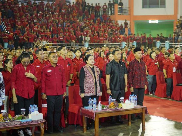 Puan Maharani Temui Kader PDIP di Sintang Kalbar