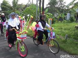 Ratusan Siswa TK Lumajang Sambut Ramadan dengan Pawai Sepeda Hias