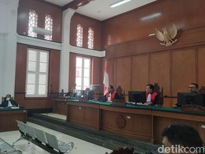 Auditor BPK Ngaku Panik saat NA Kena OTT, Amankan Uang Suap ke Rumah Teman Auditor BPK Ngaku Panik saat NA Kena OTT, Amankan Uang Suap ke Rumah Teman
