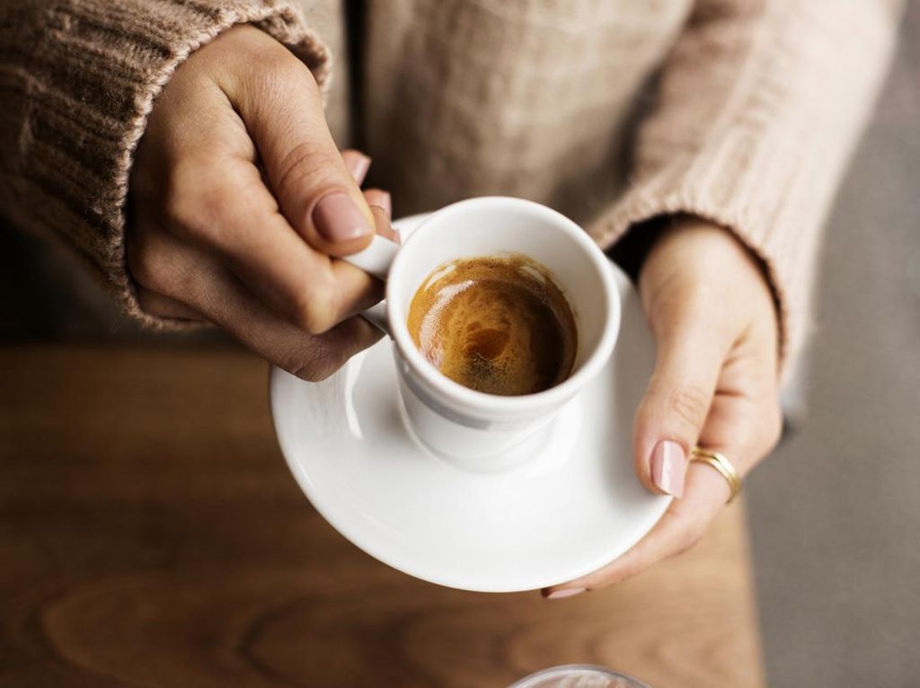 5 Aturan Minum Kopi Saat Puasa Menurut Ahli Gizi Muslim 5 Aturan Minum Kopi Saat Puasa Menurut Ahli Gizi Muslim
