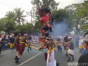 Sempat Absen 3 Tahun, Begini Meriahnya Pawai Ogoh-ogoh di Magelang