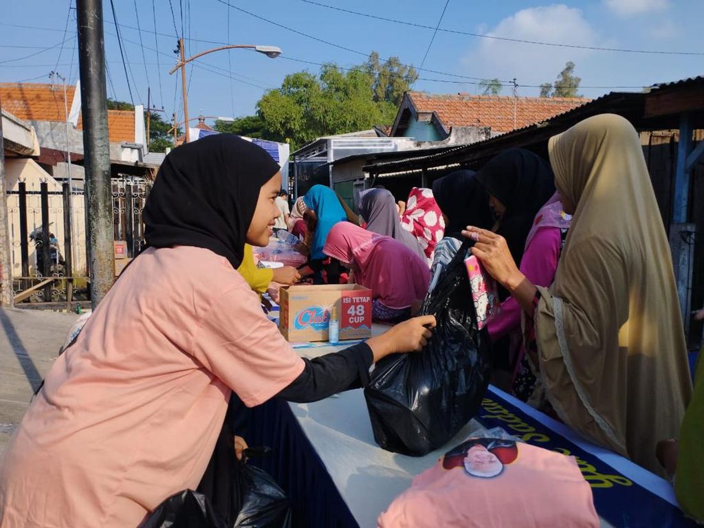 Peduli Lingkungan, Relawan Ganjar Galakkan Program Yuk Darling Peduli Lingkungan, Relawan Ganjar Galakkan Program Yuk Darling