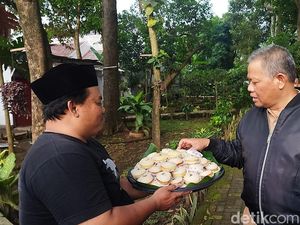 Melihat Tradisi Punggahan Poso Jelang Ramadhan di Makam Ki Ageng Gribig Malang