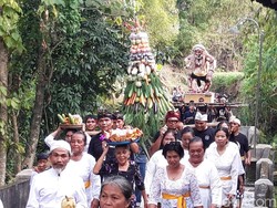 Jelang Nyepi, Umat Hindu di Gumukrejo Boyolali Mecaru dan Bakar Ogoh-ogoh