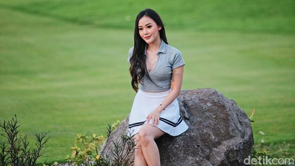 5 Potret Veronica Vidya, Model Seksi yang Punya 2 Gelar Pendidikan