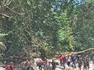 Pilu, Ibu Tewas Terseret Banjir di Depan Mata Sang Anak