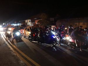 Macet Berjam-jam di Jalur Denpasar-Gilimanuk karena Pawai Ogoh-ogoh