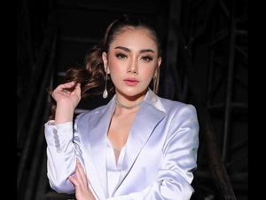 Celine Evangelista Sebut Stefan William Setahun Tak Temui Anak Celine Evangelista Sebut Stefan William Setahun Tak Temui Anak