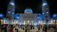Foto-foto Salat Tarawih Pertama di Sejumlah Wilayah Indonesia