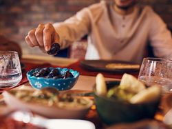 8 Menu Diet Lezat saat Puasa, Bisa untuk Berbuka dan Sahur