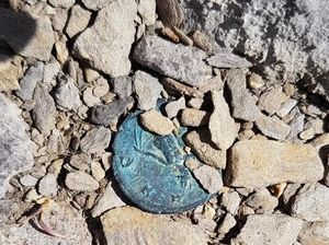 Pendaki Gunung Tak Sengaja Temukan Situs Nazar Romawi Kuno di Pegunungan Alpen Pendaki Gunung Tak Sengaja Temukan Situs Nazar Romawi Kuno di Pegunungan Alpen