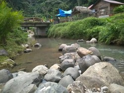 Mengenal Marpangir, Tradisi Mandi Sungai di Tapsel Sebelum Ramadan