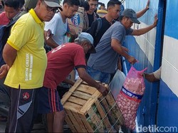 Pasokan Sembako ke Kepulauan Sumenep Membeludak Jelang Ramadhan