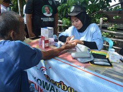 Komunitas Warteg Dukung Ganjar Gelar Pemeriksaan Kesehatan di Cengkareng