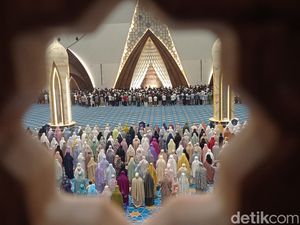 Bacaan Bilal Sholat Tarawih dan Jawaban Jemaah Lengkap hingga Witir Bacaan Bilal Sholat Tarawih dan Jawaban Jemaah Lengkap hingga Witir