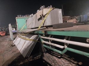 Sopir Pikap di Kaltim Tewas Tertimpa Material Bangunan saat Bongkar Muat