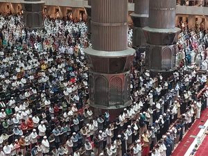 Niat Salat Tarawih Sebagai Makmum dan Imam, Lengkap dengan Tata Caranya Niat Salat Tarawih Sebagai Makmum dan Imam, Lengkap dengan Tata Caranya