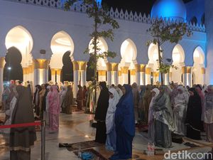 Pahala dan Keutamaan Sholat Tarawih Malam ke-21 Pahala dan Keutamaan Sholat Tarawih Malam ke-21