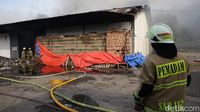 Tak Berisi Sembako, Gudang Food Station Jadi Begini Usai 3 Jam Terbakar