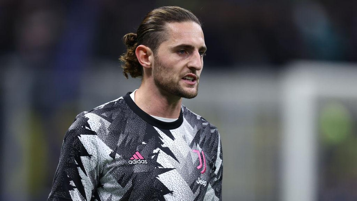 Adrien Rabiot ingin bermain di Premier League, sinyal bergabung dengan Manchester United. (Foto: DeFodi Images via Getty Images/DeFodi Images)