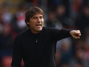Eks Manajer Tottenham: Conte Kelewatan, Pantas Dipecat