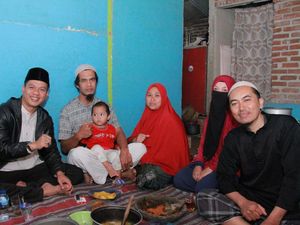 Pererat Silahturahmi, Bupati Bandung Gelar Sahur Bareng di Rumah Warga