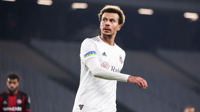 ISTANBUL, TURKEY - JANUARY 31: Dele Alli of Besiktas JK looks on during the Turkish Super Lig match between Fatih Karagumruk SK and Besiktas JK at the Ataturk Olympic Stadium on January 31, 2023 in Istanbul, Turkey (Photo by BSR Agency/Getty Images)