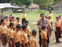 Kisah Kompol Irawan Hidupkan Desa Pedalaman Paser Lewat Polisi Mengabdi