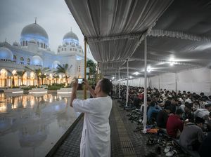 Masjid Sheikh Zayed Solo Jadi Primadona Saat Ramadan