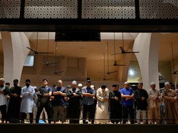 Urutan Saf dalam Salat Berjamaah yang Benar, Jangan Keliru!